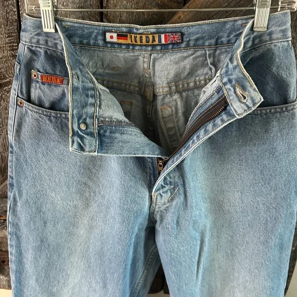 Women's Vintage IKEDA Light Wash Jeans - Picture 4 of 5